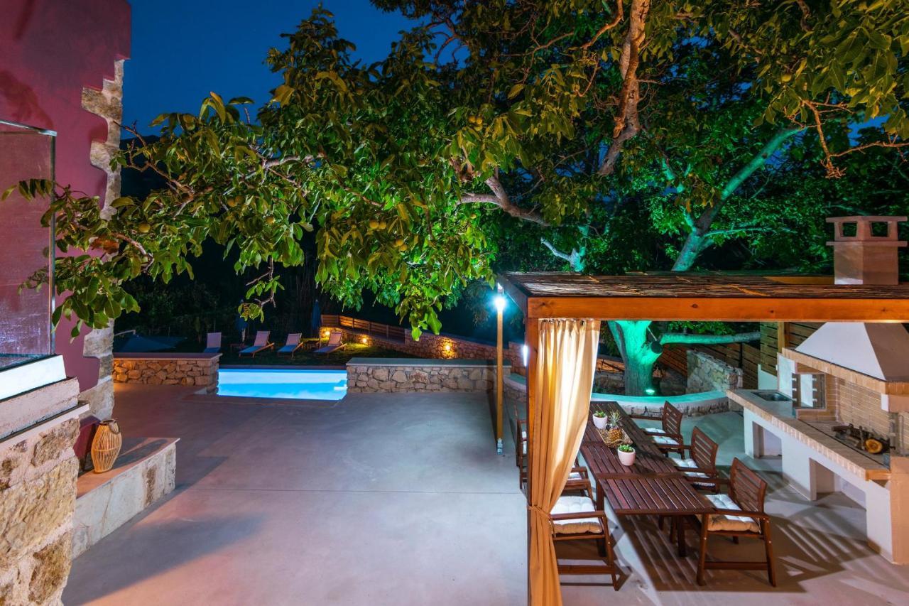 River View Prasiai Exterior photo